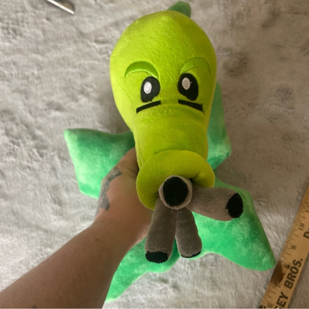 Plush Green Peashooter Stuffed Toy - Kids Plush Plant Character
